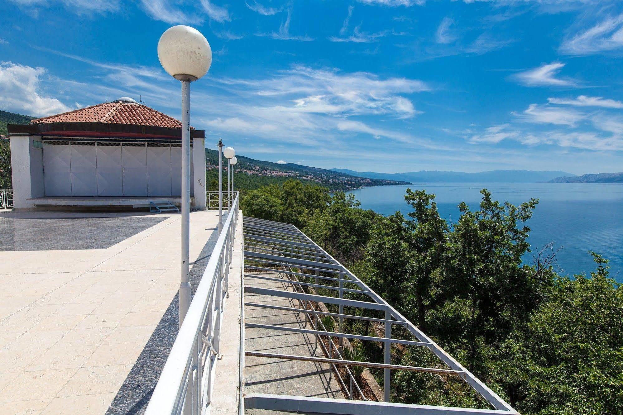 Paviljoni & Bungalow Kacjak Crikvenica Exterior foto